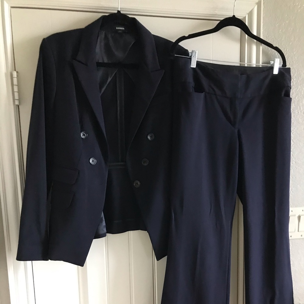 2pc Navy Suite
